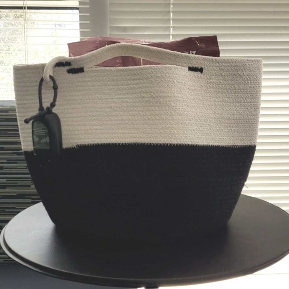 Woven Tote 🥳